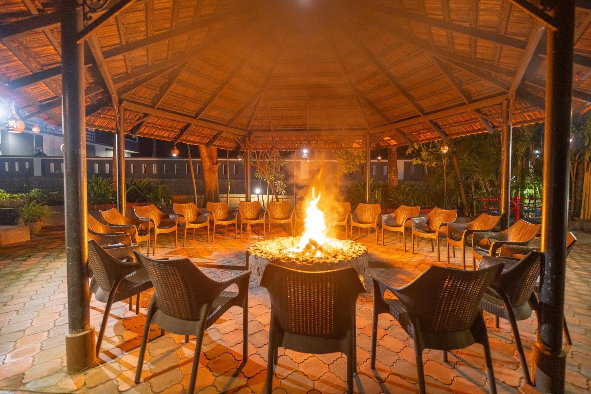 Parampara Resort & Spa, Coorg Kushālnagar Exterior foto